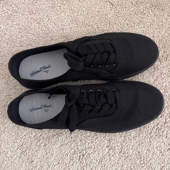 Target Shoes - Picture 2 of 3